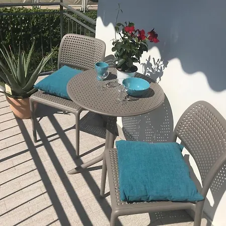 Apartment Blue - A Due Passi Dal Lago, Parcheggio Privato *
