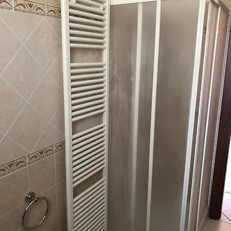 Apartment Balconcino Su *