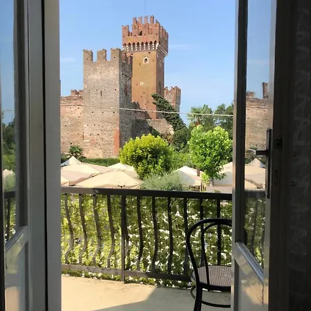 Gasthuis Castello Centro Storico *