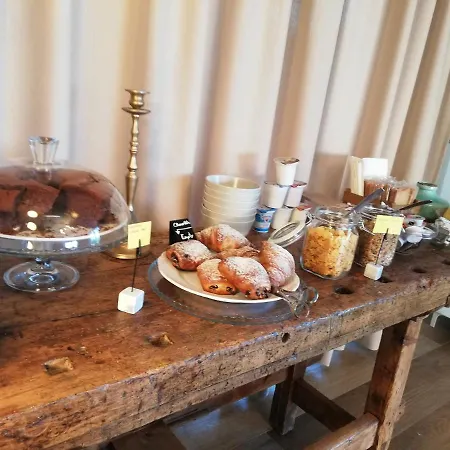 Bed & Breakfast Peler 3*