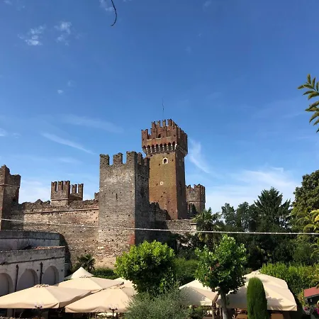 Gasthuis Castello Centro Storico *