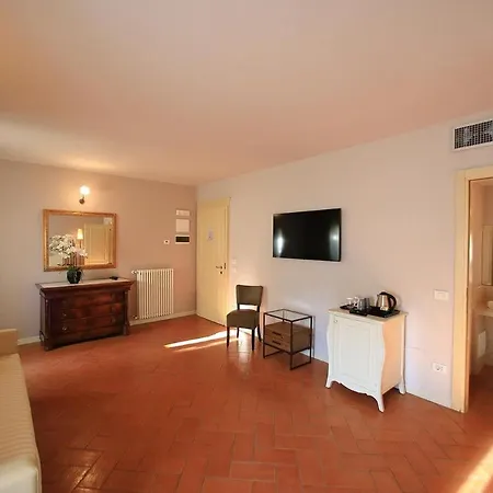 Classique Hotel 3*