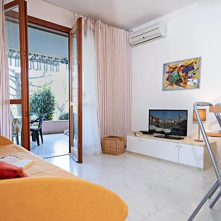 Apartment Ortensia - Regarda Travel *