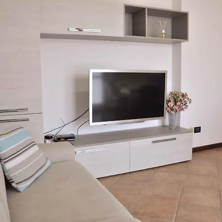 Apartment In - Gardasee 40851