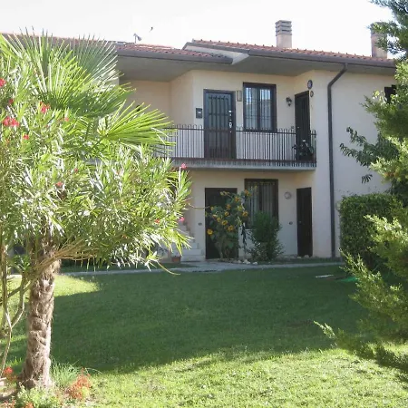 In Lazise/gardasee 21938 Apartment *