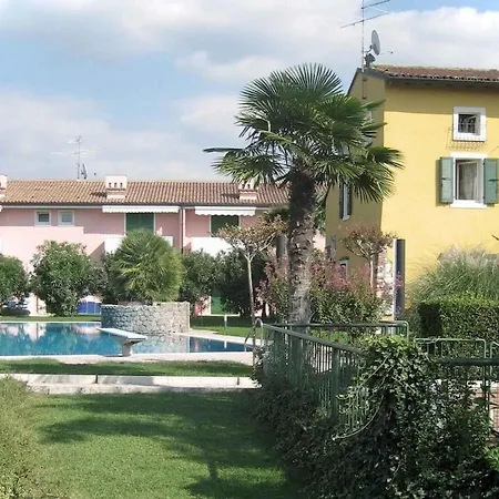 Apartment In Lazise/gardasee 21982