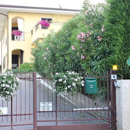 In Lazise/gardasee 21945 Lazise