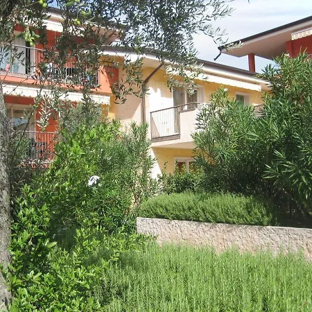 With Nicely Decorated Interior Near Garda *