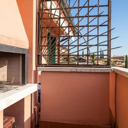 Beautiful With Garden And Fireplace Lazise
