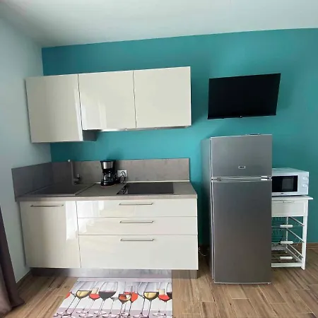 Agricamping Al Grappolo Divino Holiday home Lazise