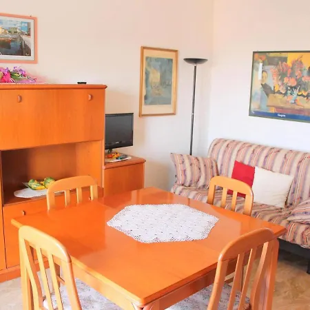 Belvilla By Oyo Sauda Cinque Holiday home