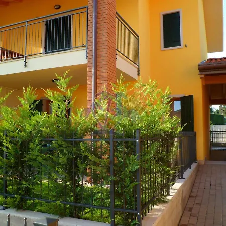 Gli Olmi Apartment *