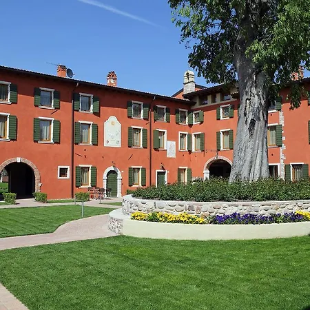 Borgo Mondragon Aparthotel Lazise
