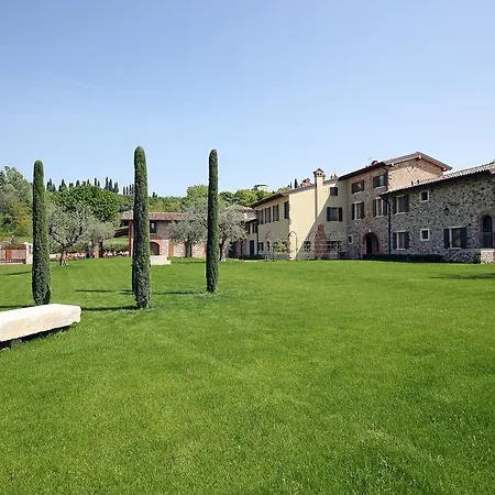 Borgo Mondragon Lazise