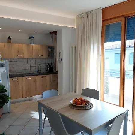Blue - A Due Passi Dal Lago, Parcheggio Privato Apartment *