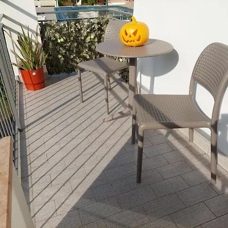 Blue - A Due Passi Dal Lago, Parcheggio Privato Apartment Lazise