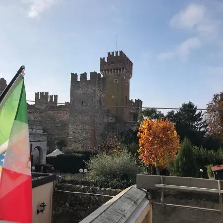 Gasthuis Castello Centro Storico Lazise