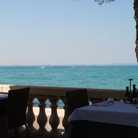Hotel Esperia 2*
