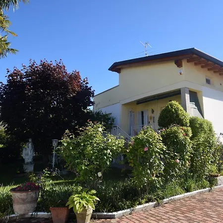 Le Fate Dimora Di Charme Con Piscina Ferienhaus Lazise
