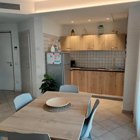 Apartment Blue - A Due Passi Dal Lago, Parcheggio Privato Lazise