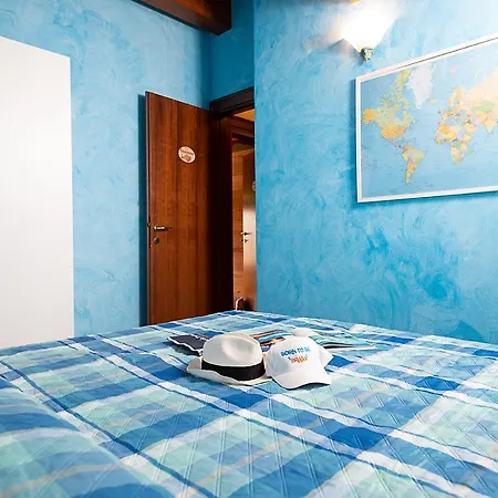 Holiday home Nocino - Regarda Travel *