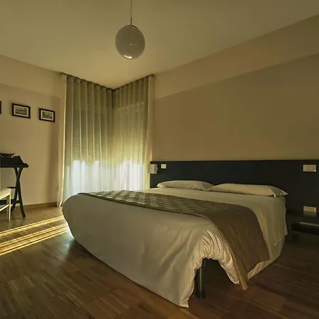 Vialeromadodici Rooms&apartments 3*