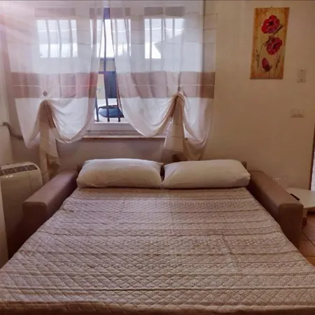 Casa Giulia Near Lazise, Garda And Gardaland Apartment *