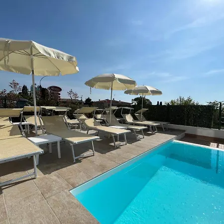 Renata Hotel