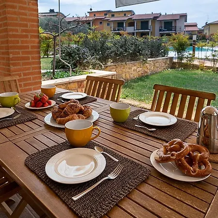 Lelegance - Regarda Travel Lazise