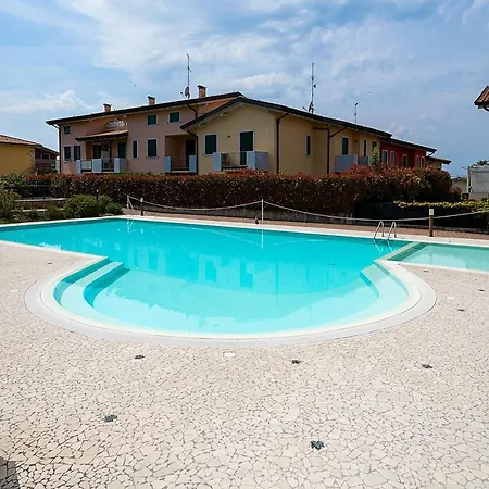 Lelegance - Regarda Travel Apartment *