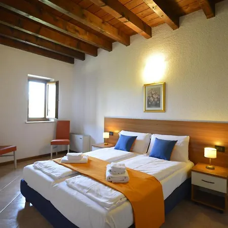 Residenza Corte Casara Lazise