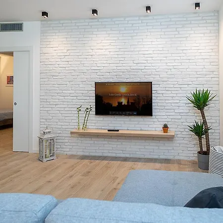 Apartment Cascinale 11 - Regarda Travel Lazise