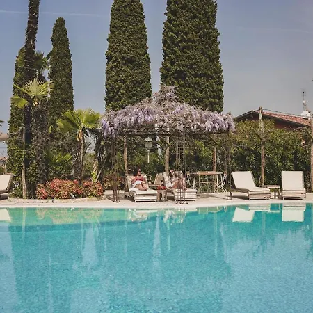 Guest house La Boheme Chambres *