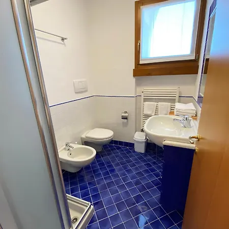 Paiari Apartment *
