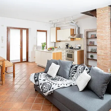 Nocino - Regarda Travel Holiday home Lazise
