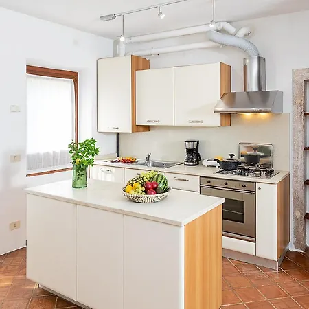 Holiday home Nocino - Regarda Travel Lazise