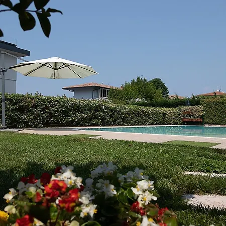 Apartment La Promenade - Regarda Travel