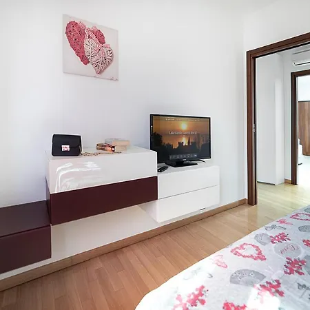 Apartment La Promenade - Regarda Travel *