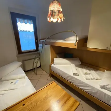 Apartment Family House With Free Parking, 450m From