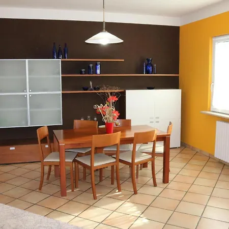 Tranquility In The Center Of Lazise, Neraby The Holiday home *