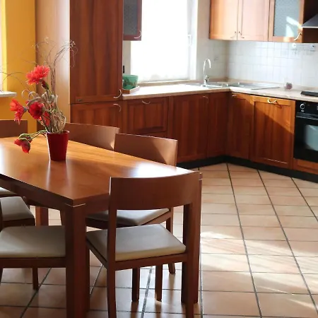 Tranquility In The Center Of Lazise, Neraby The Holiday home *
