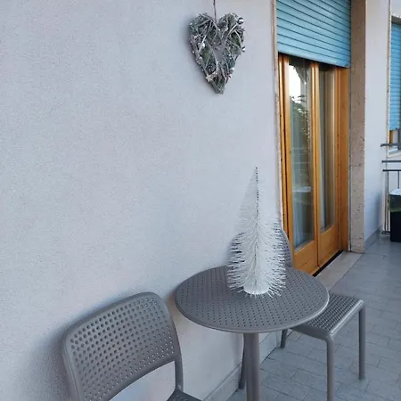 Apartment Blue - A Due Passi Dal Lago, Parcheggio Privato