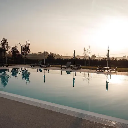 Agricamping Al Grappolo Divino Farm stay Lazise
