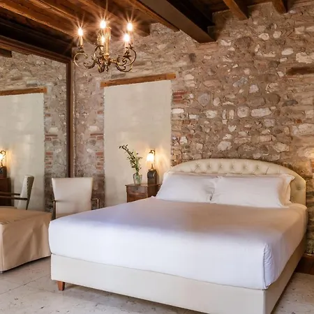Classique Hotel