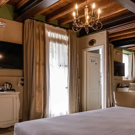Classique Hotel