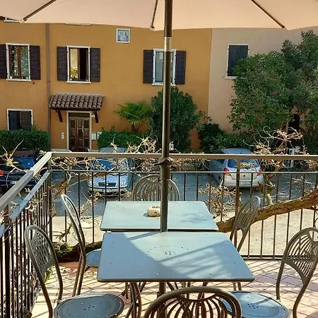 Al Glicine Apartment