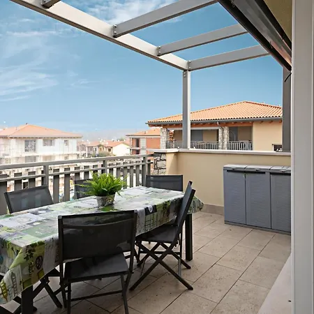 The Place - Regarda Travel Apartment