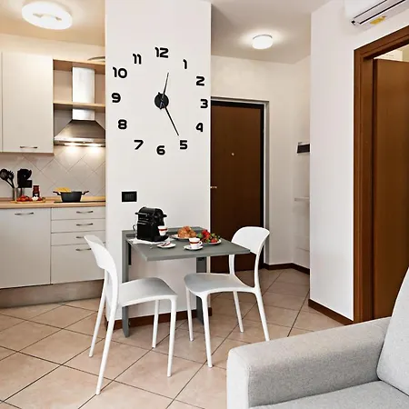Apartment Sissi House - Regarda Travel