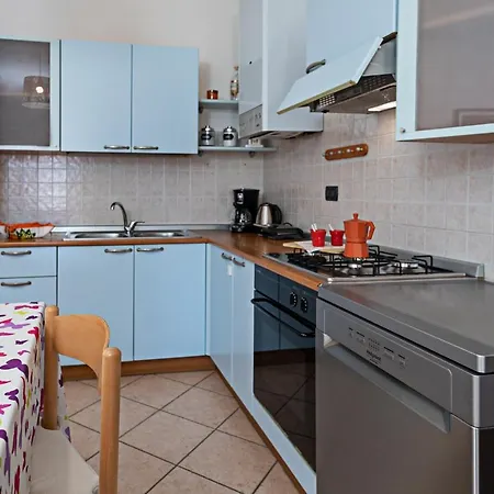 Apartment Arcobaleno - Regarda Travel