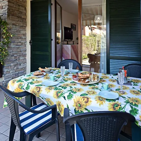 Arcobaleno - Regarda Travel Apartment